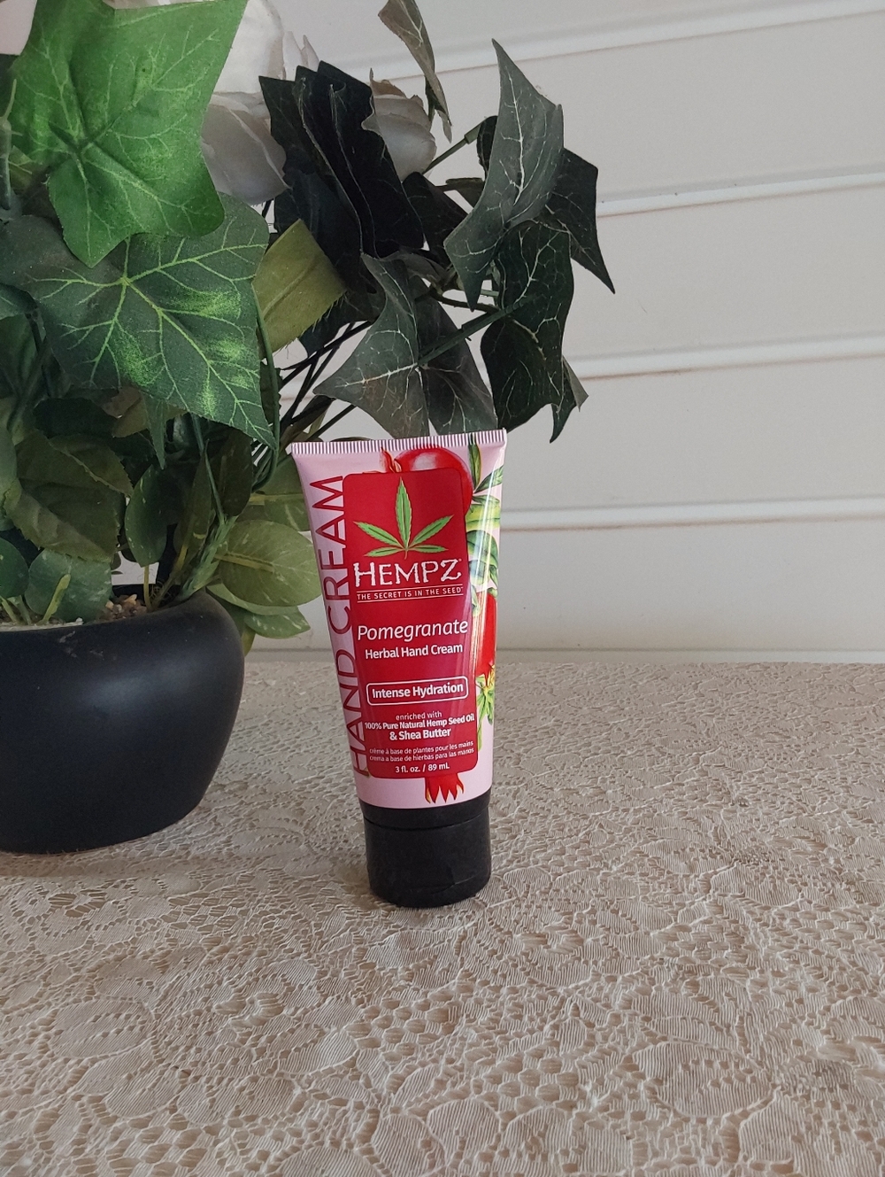 Hempz Pomegranate Herbal Hand Cream - Red 3 Fl.oz / 89 ML New